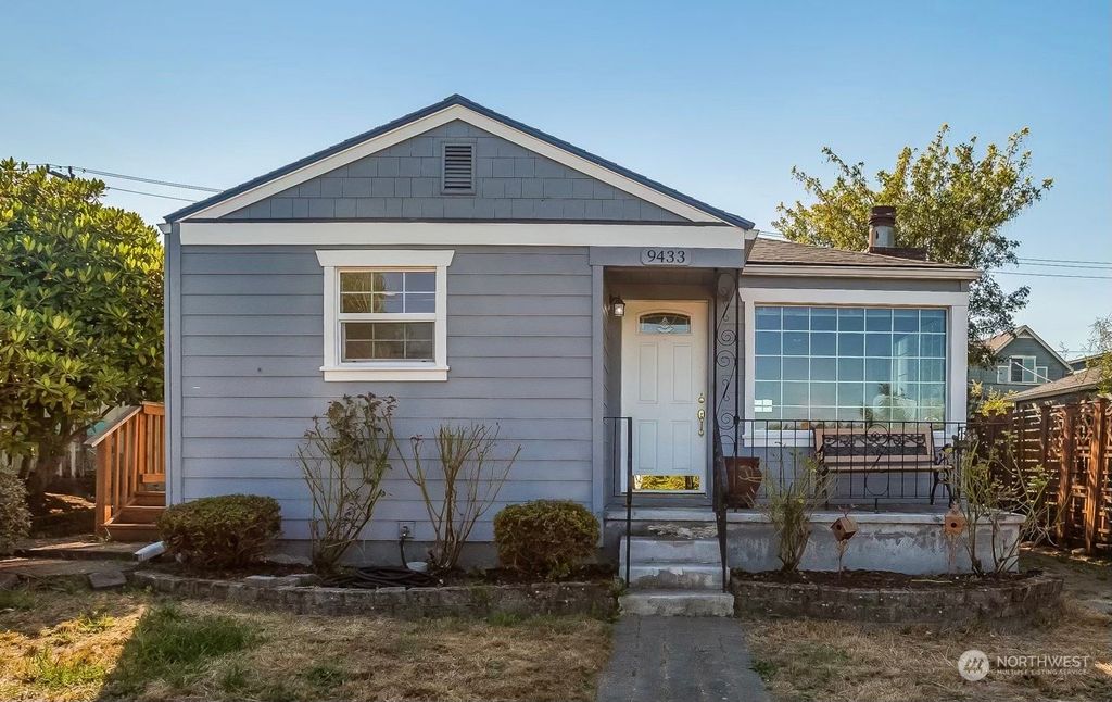 Photo of 9433 34th Avenue SW, Seattle, WA 98126 (MLS # 2149722)
