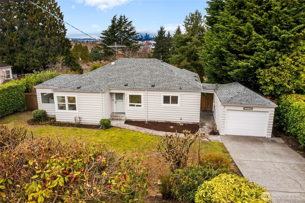 Photo of 1900 S 104th St, Seattle, WA 98168 (MLS # 2495867)