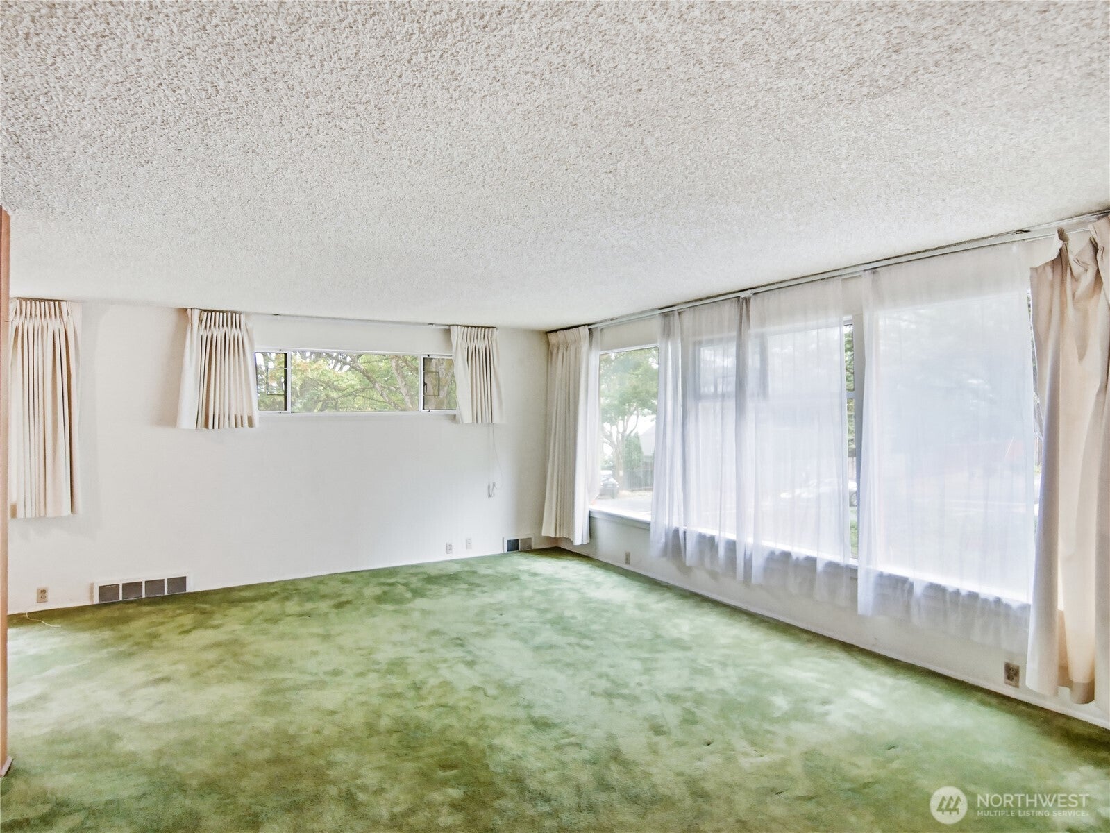 3020 E Yesler Way