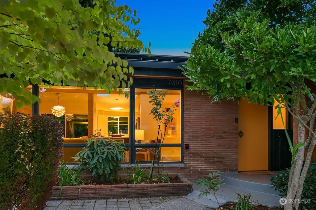 Photo of 7310 40th Avenue NE, Seattle, WA 98115 (MLS # 2154403)