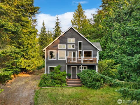 Photo of 223 Huckleberry Place, Port Townsend, WA 98368 (MLS # 2570421)