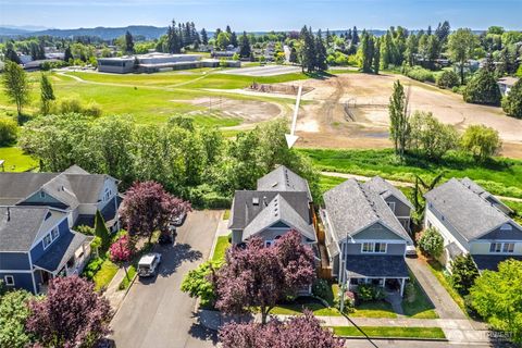 Photo of 718 Glen Avenue, Snohomish, WA 98290 (MLS # 2522103)