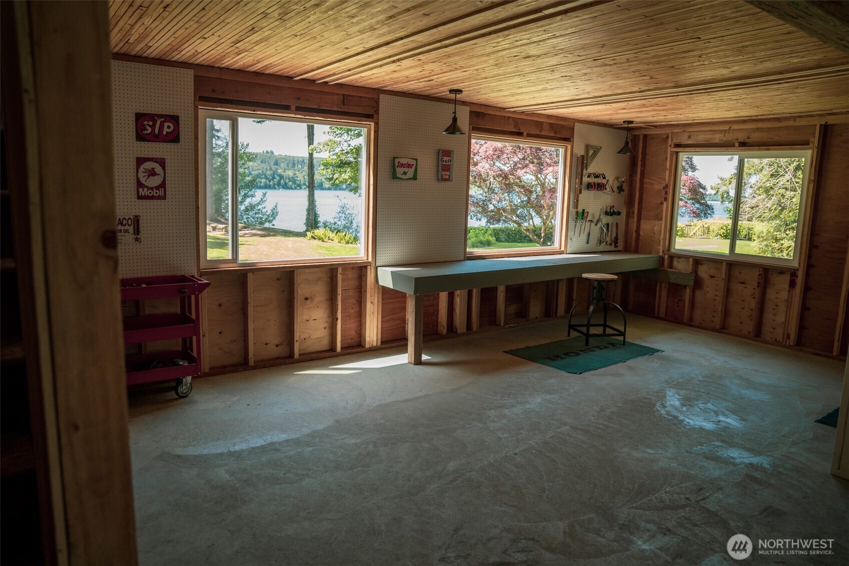 29711 Gamble Place NE