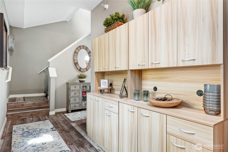 700 Front Street S B206