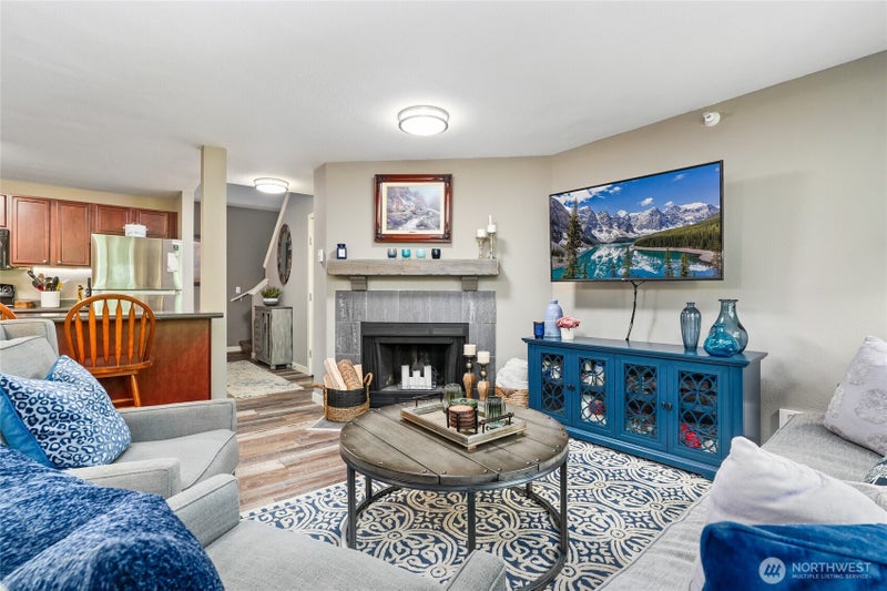 700 Front Street S B206