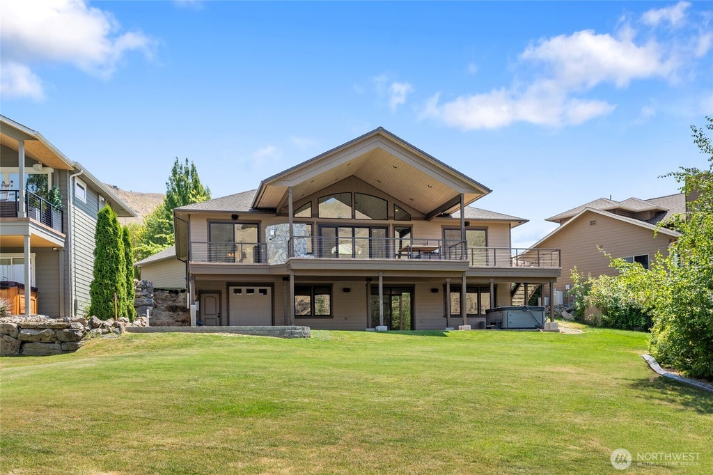 Photo of 13 Willwood Drive, East Wenatchee, WA 98802 (MLS # 2556439)