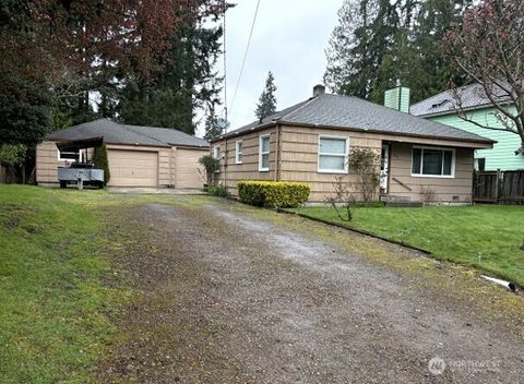 Photo of 1850 NE 171st Street, Shoreline, WA 98155 (MLS # 2512272)