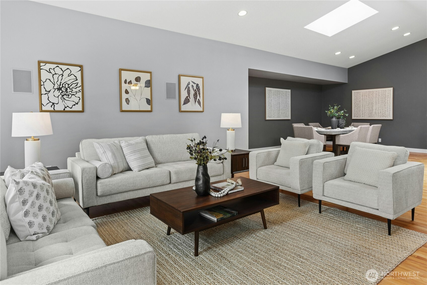 762 Sunrise Place SW