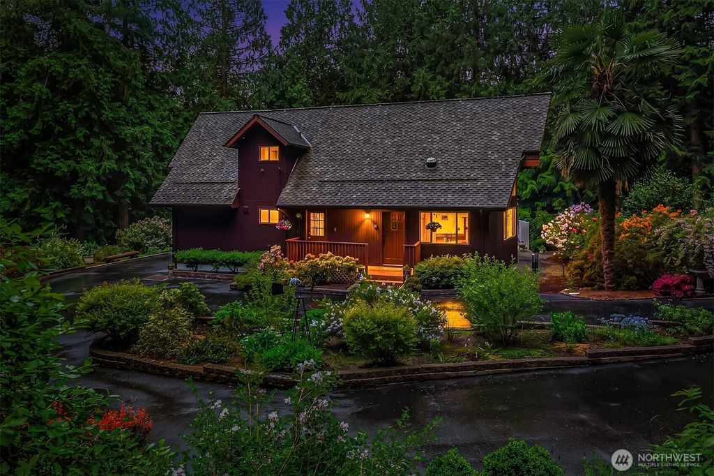 Photo of 20717 SE 222nd Street, Maple Valley, WA 98038 (MLS # 2522445)