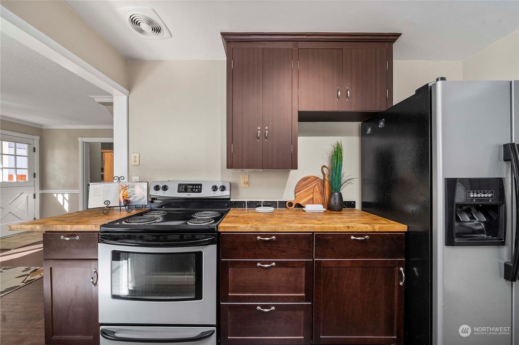 listing image 9364745362595582543