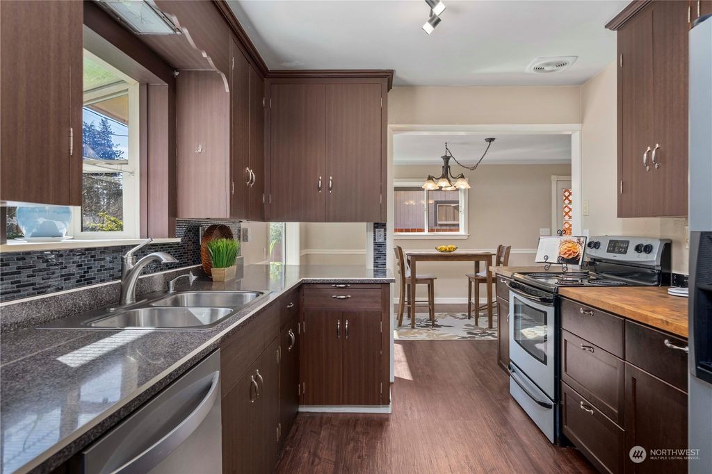 listing image 9364899744660165914