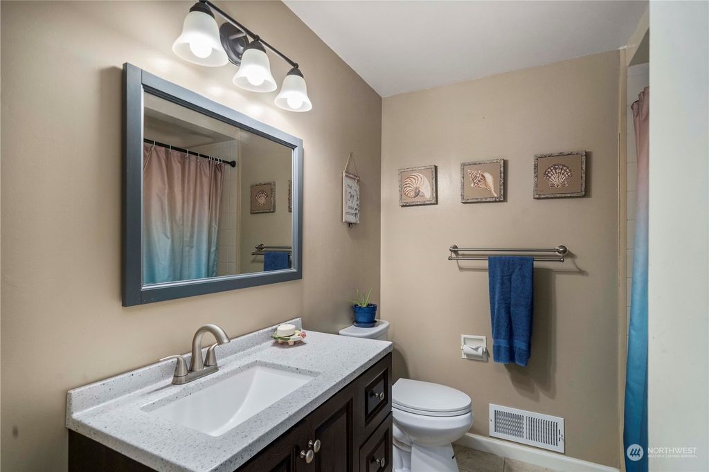 listing image 9366754420885290683