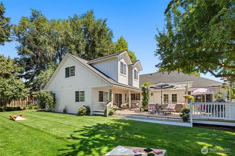 Photo of 1403 N Thayer Avenue, Ellensburg, WA 98926 (MLS # 2560398)