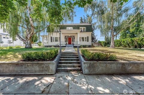 Photo of 612 E Birch Street, Waterville, WA 98858 (MLS # 2515253)