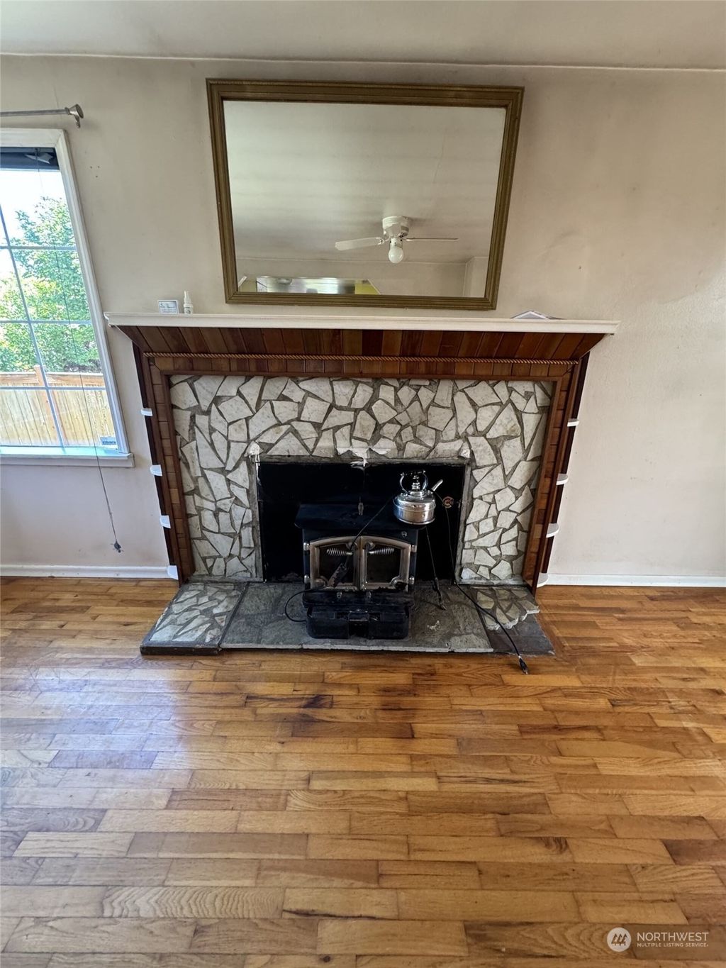 Photo of 2610 SW 110th Street, Seattle, WA 98146 (MLS # 2257647)