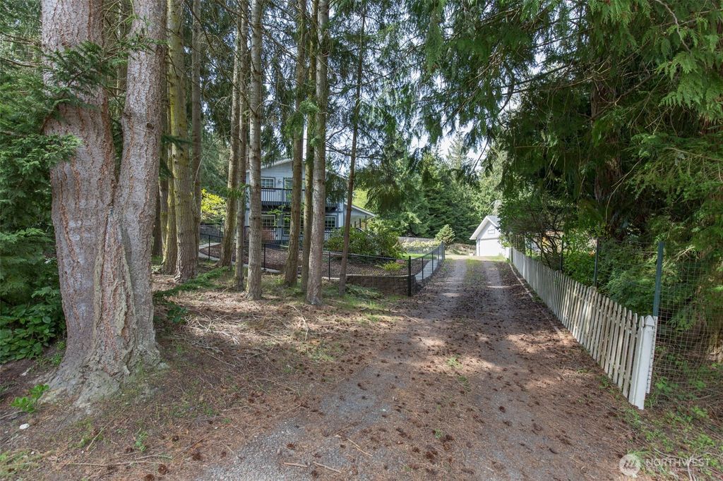 Photo of 31 Salal Way, Sequim, WA 98382 (MLS # 2514221)