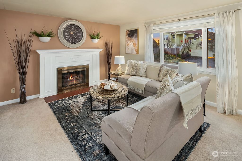 Photo of 4048 55th Avenue SW, Seattle, WA 98116 (MLS # 2184003)