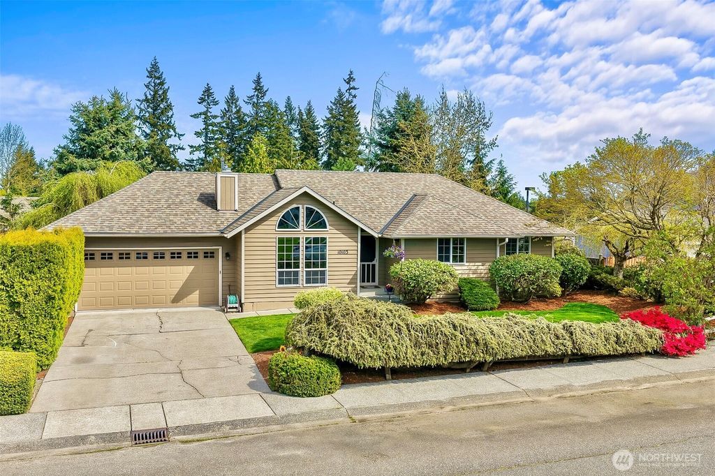 Photo of 10103 27th Drive SE, Everett, WA 98208 (MLS # 2512637)