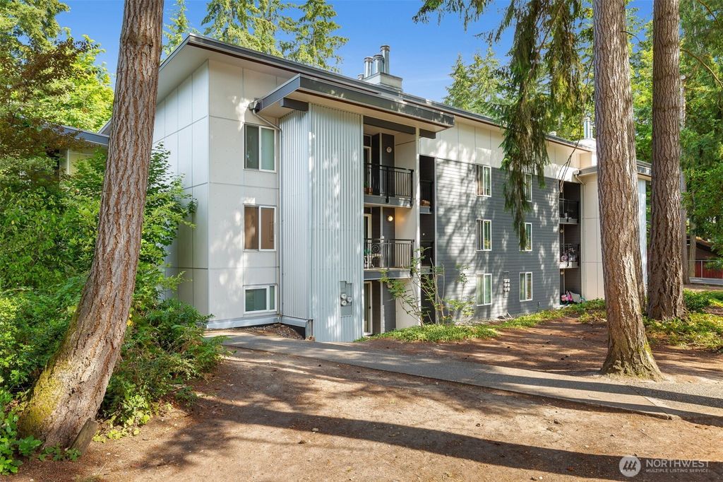 Photo of 14620 NE 31st Street #E202, Bellevue, WA 98007 (MLS # 2417801)