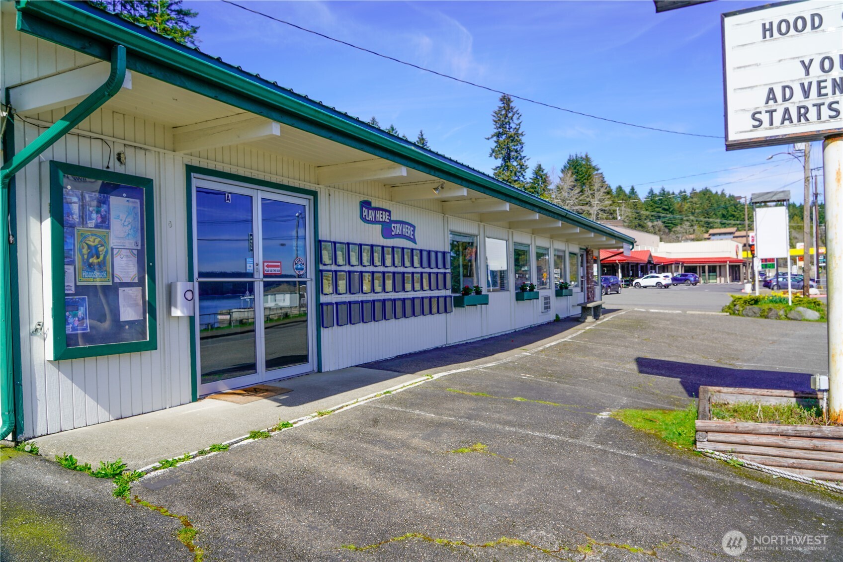 24113 N US Highway 101 A-B
