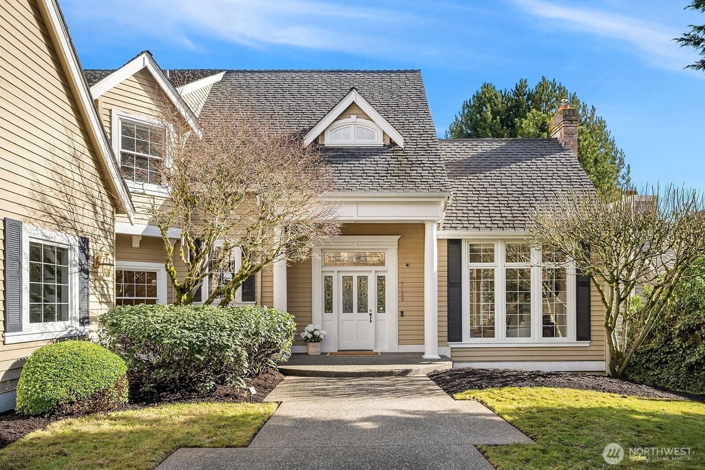 Photo of 17120 SE 29th Place, Bellevue, WA 98008 (MLS # 2481731)