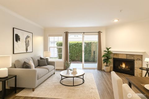 25025 SE Klahanie Boulevard L104 Sammamish WA 98029