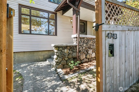Photo of 4743 5th Avenue NE, Seattle, WA 98105 (MLS # 2588957)