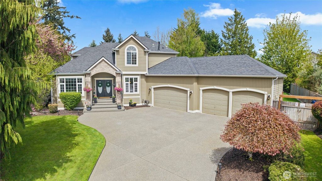 Photo of 8107 204th Avenue Ct E, Bonney Lake, WA 98391 (MLS # 2517977)