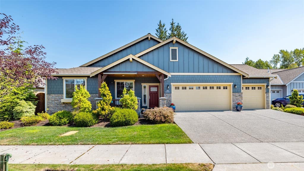 Photo of 518 Twin Brooks Drive, Mount Vernon, WA 98273 (MLS # 2574910)