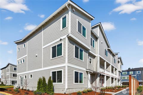 Photo of 9811 31st Avenue SE #F3, Everett, WA 98208 (MLS # 2568129)