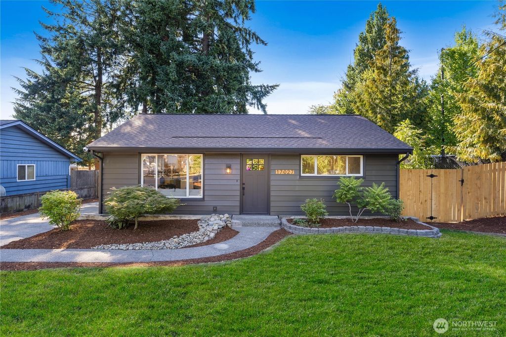 Photo of 17027 37th Avenue S, SeaTac, WA 98188 (MLS # 2420839)