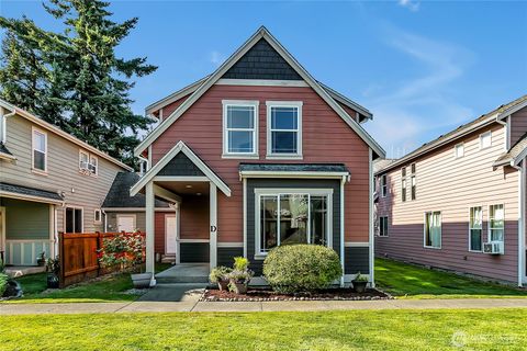 Photo of 1720 Garfield Street #4 (D), Enumclaw, WA 98022 (MLS # 2412483)