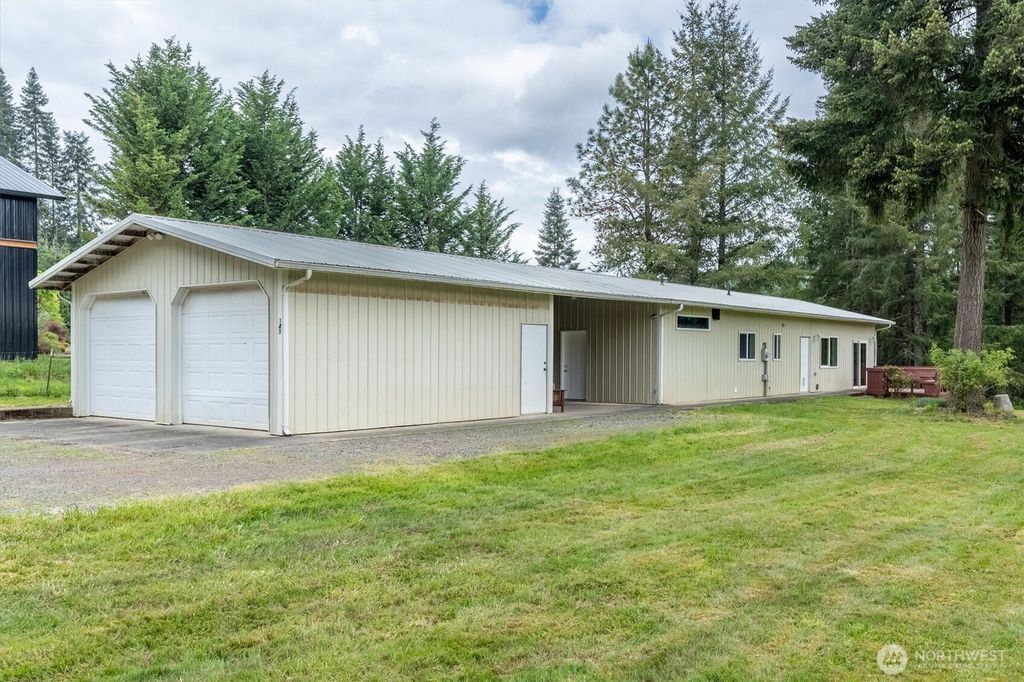Photo of 145 Talkeetna Hts Place, Longview, WA 98632 (MLS # 2518622)