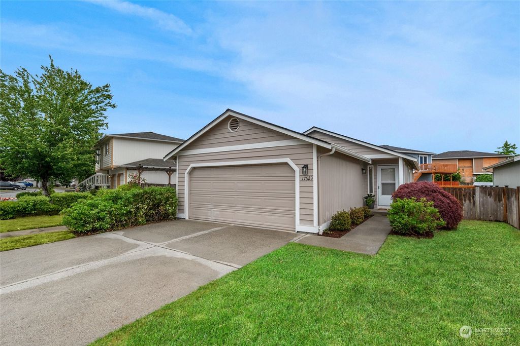 Photo of 17623 Spring Lane Avenue #152, Marysville, WA 98271 (MLS # 2127008)