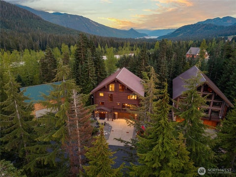 Photo of 6 Summit Way, Snoqualmie Pass, WA 98068 (MLS # 2544614)
