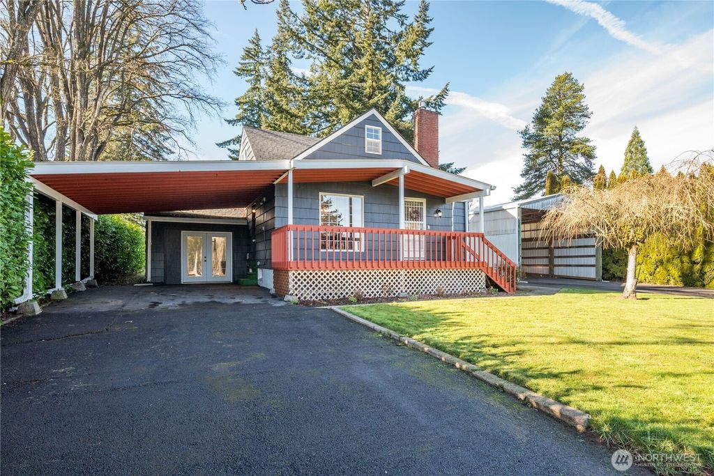 Photo of 171 Beacon Hill Drive, Longview, WA 98632 (MLS # 2473538)