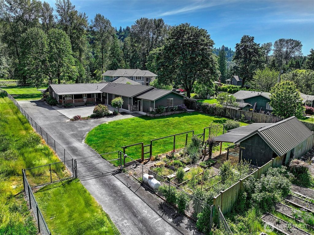 Photo of 17023 SE Jones Road, Renton, WA 98058 (MLS # 2378260)