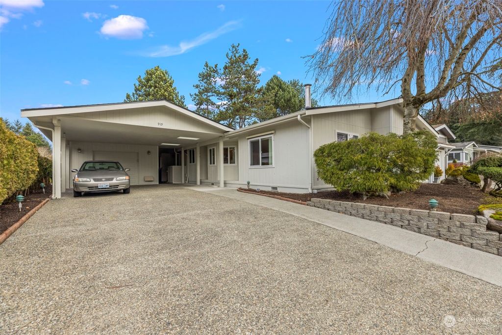 Photo of 919 243rd Street SW, Bothell, WA 98021 (MLS # 2210446)