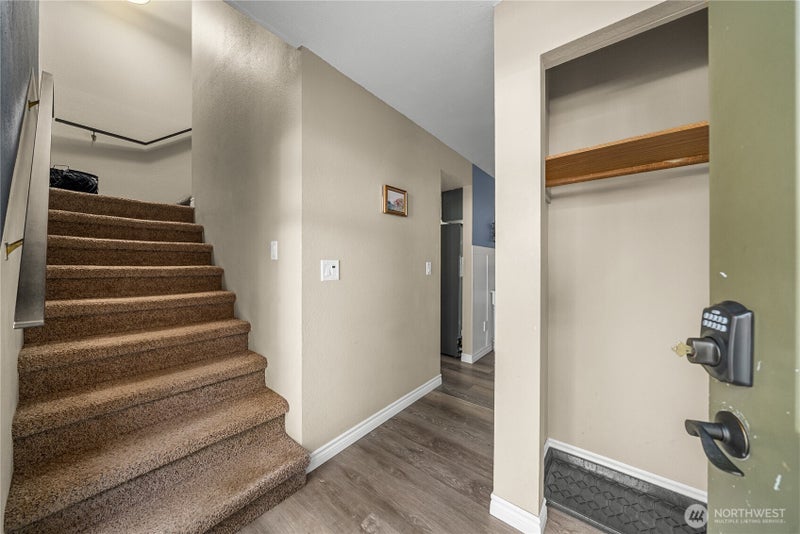7409 Fairview Road SW 7C/18