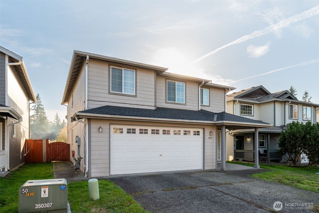 Photo of 4914 104th Place NE, Marysville, WA 98270 (MLS # 2454017)