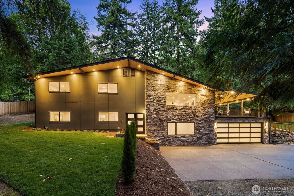 Photo of 14838 SE 200th Ave, Renton, WA 98059 (MLS # 2426316)