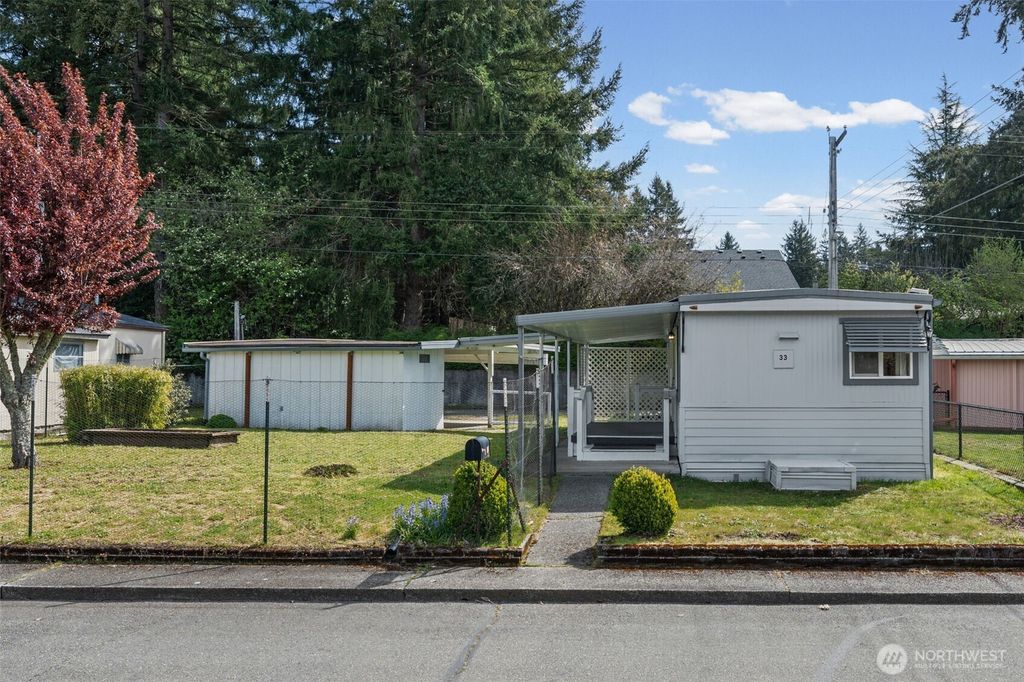 Photo of 930 Trosper Road SW #33, Tumwater, WA 98512 (MLS # 2511955)
