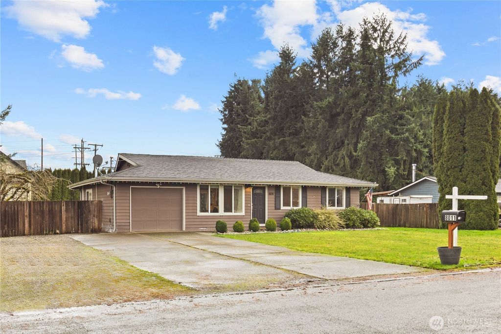 Photo of 8011 148th Avenue Ct E, Puyallup, WA 98372 (MLS # 2461605)