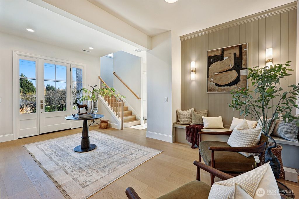 Photo of 7003 37th Avenue NE, Seattle, WA 98115 (MLS # 2466061)