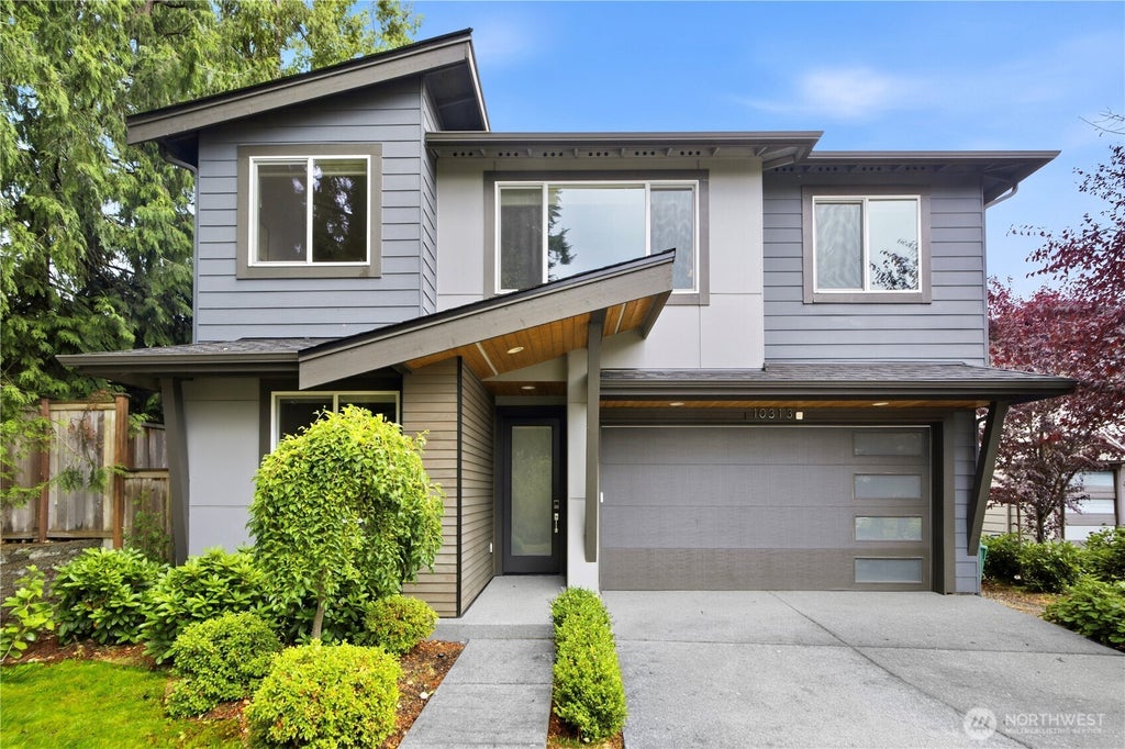 Photo of 10313 133rd Court NE, Redmond, WA 98033 (MLS # 2554478)