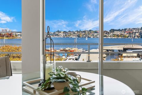 Photo of 2400 8th Avenue N #2, Seattle, WA 98109 (MLS # 2532589)
