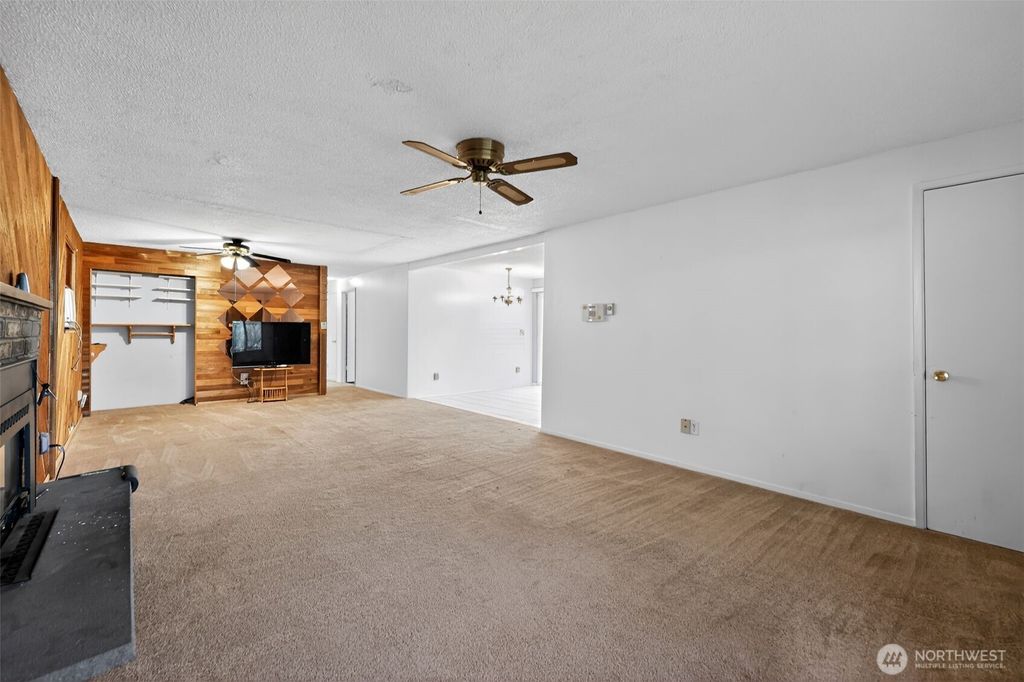 Photo of 1010 Coolidge Road, Aberdeen, WA 98520 (MLS # 2501309)