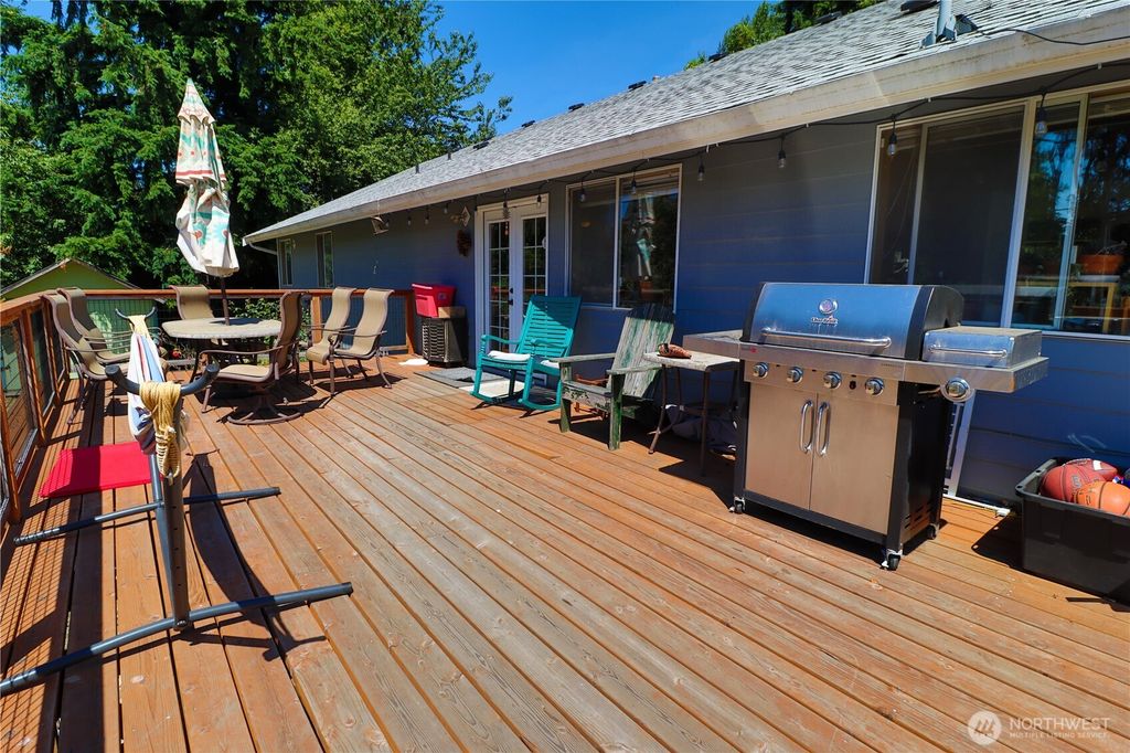 Photo of 11219 4th Place S, Seattle, WA 98168 (MLS # 2398480)