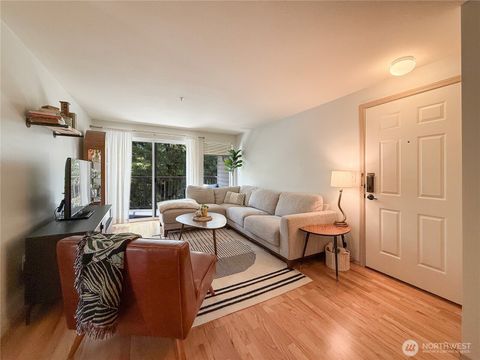Photo of 12050 15th Avenue NE #301, Seattle, WA 98125 (MLS # 2486167)