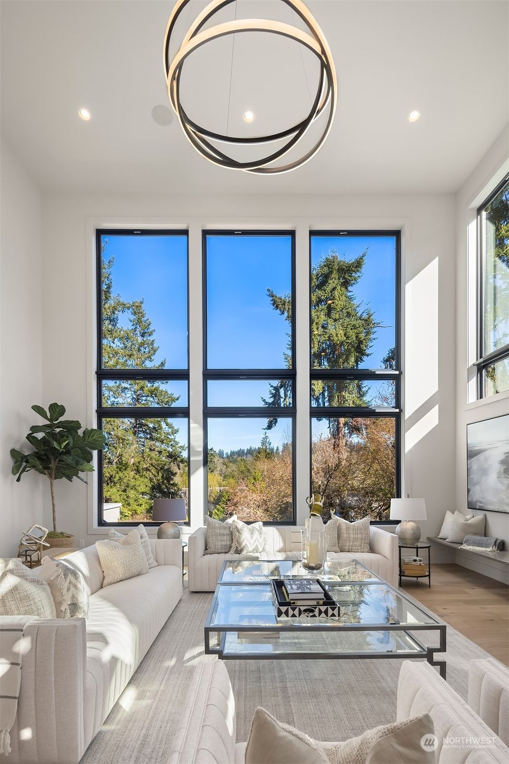 Photo of 2426 80th Avenue NE, Medina, WA 98039 (MLS # 2212645)